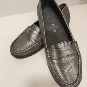 Leather silver moccasin